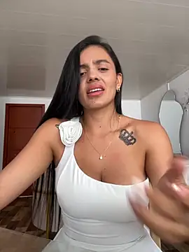 Snapshot of AnaaFaith_ chatting on 11.13.25 AnaaFaith online show from 11.13.25