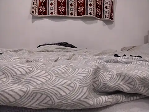 HoneySquirrel online show from 10.20.25