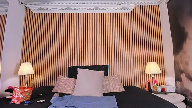 keeyla stone online show from 09.11.25