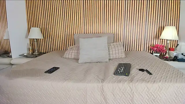 keeyla stone online show from 09.27.25