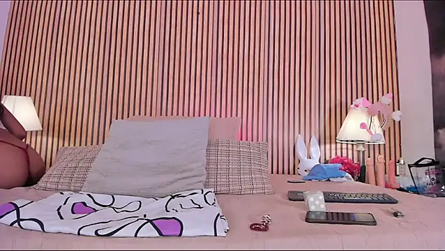 keeyla stone online show from 11.08.25