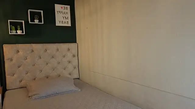 sky collinss online show from 10.02.25