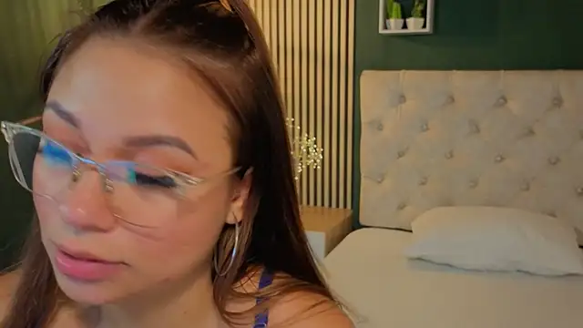 sky collinss online show from 11.07.25