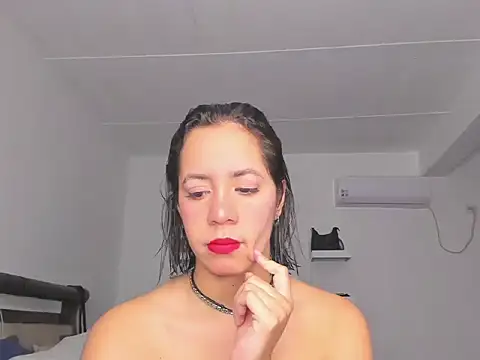 Snapshot of Jump_rabbit chatting on 11.17.25 Jump rabbit online show from 11.17.25