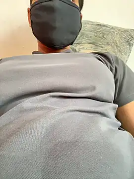 Snapshot of shrasti_sexy chatting on 05.21.26 shrasti sexy online show from 05.21.26