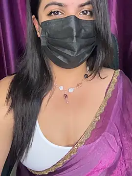 Snapshot of best_couple19 chatting on 11.03.25 best couple19 online show from 11.03.25