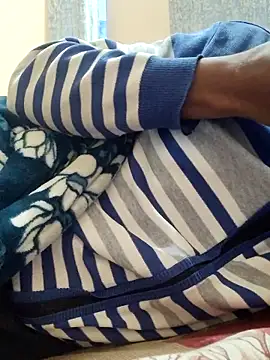 Snapshot of INTERNATIONAL0001 chatting on 11.14.25 INTERNATIONAL0001 online show from 11.14.25