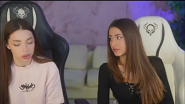 Snapshot of Luna_secretgirl chatting on 11.05.25 Luna secretgirl online show from 11.05.25