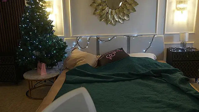 Luna secretgirl online show from 12.17.25