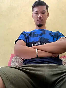 Snapshot of Dev_is_Horny chatting on 10.13.25 Dev is Horny online show from 10.13.25