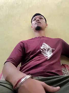 Snapshot of Dev_is_Horny chatting on 10.14.25 Dev is Horny online show from 10.14.25