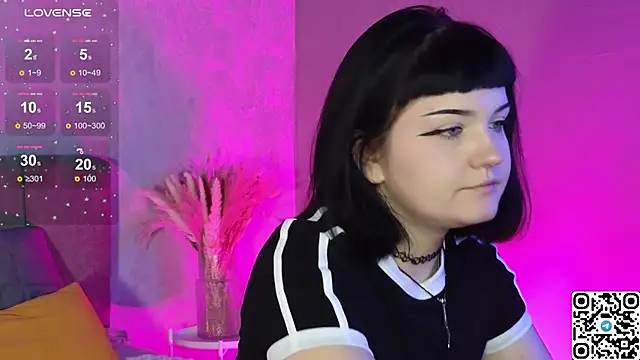 RileyTorres online show from 09.12.25