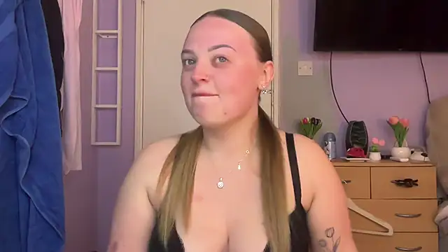 SexySashaxox online show from 04.06.26