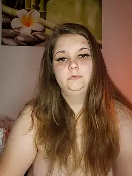 Snapshot of LioEst@xh chatting on 10.05.25 LioEstxh online show from 10.05.25