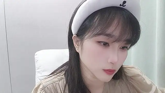 Snapshot of Honeysexy-1 chatting on 11.01.25 Honeysexy-1 online show from 11.01.25