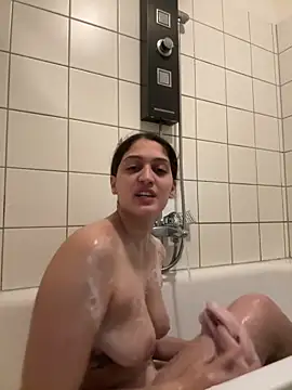 DreamThickCouple online show from 12.19.25