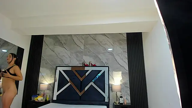 Snapshot of VioletRose_as chatting on 09.13.25 VioletRose as online show from 09.13.25