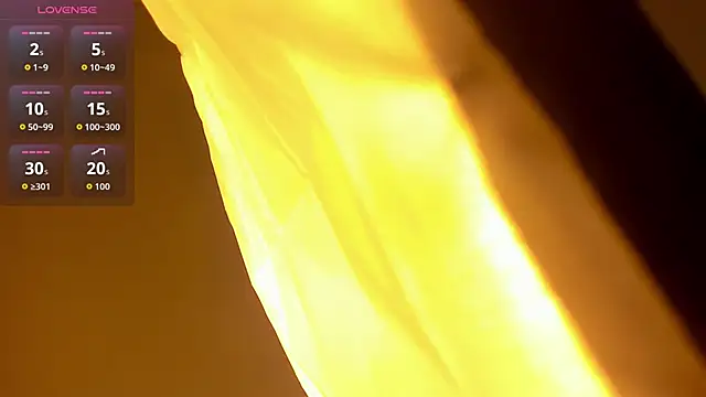 Snapshot of VioletRose_as chatting on 10.10.25 VioletRose as online show from 10.10.25