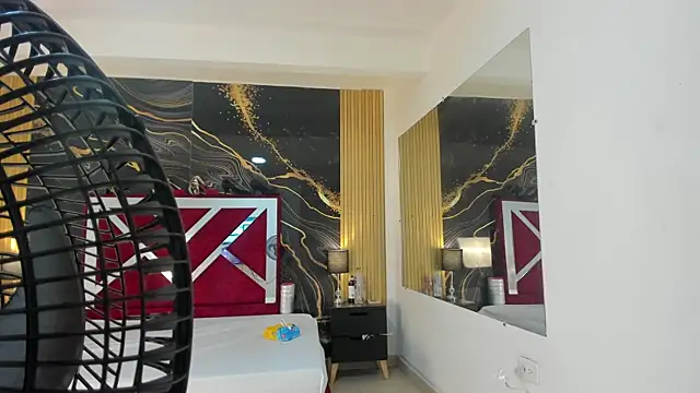 Snapshot of VioletRose_as chatting on 10.30.25 VioletRose as online show from 10.30.25