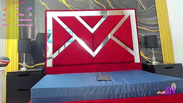 VioletRose as online show from 04.17.26