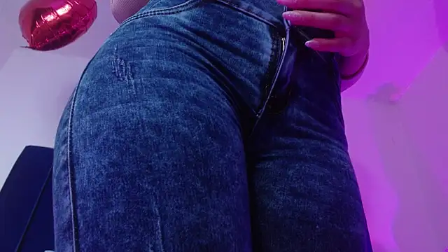 Annie switt online show from 04.09.26