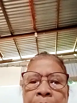 Snapshot of Sweet-Lita50 chatting on 10.05.25 Sweet-Lita50 online show from 10.05.25