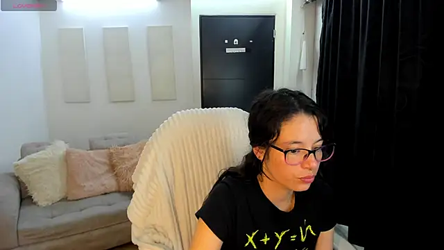 Snapshot of Samantha_blow chatting on 09.26.25 Samantha blow online show from 09.26.25