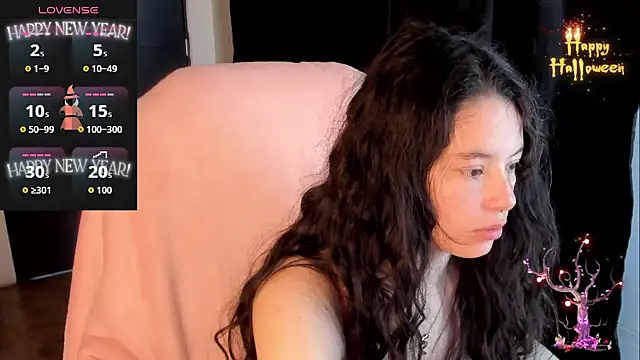 Snapshot of Samantha_blow chatting on 10.17.25 Samantha blow online show from 10.17.25