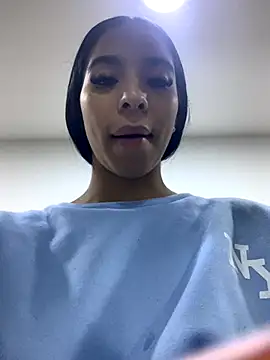 Snapshot of Payton-Presley chatting on 10.24.25 Payton-Presley online show from 10.24.25