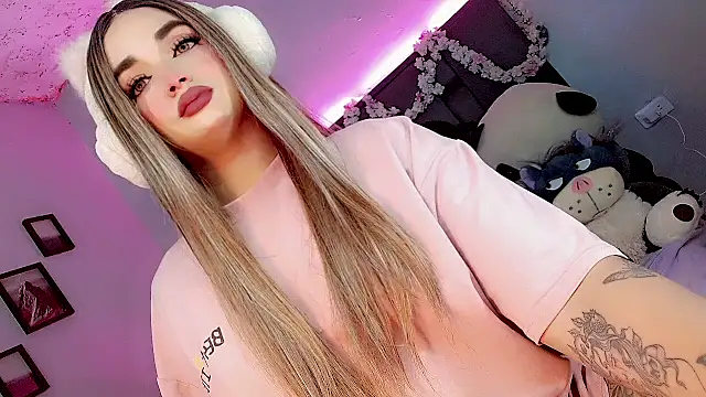 kattie Sweet  online show from 10.18.25