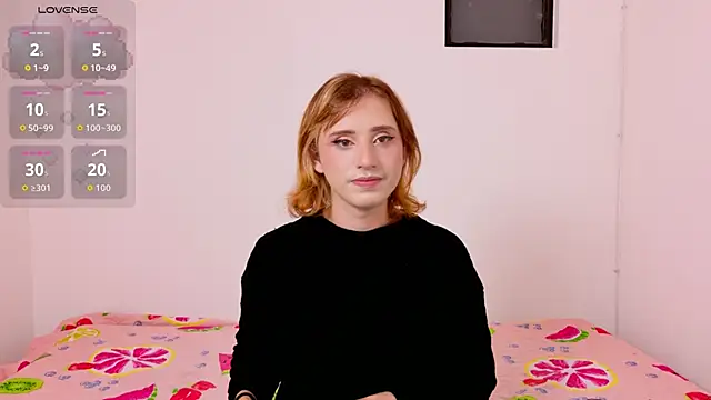 Snapshot of seraphine_star chatting on 05.10.26 seraphine star online show from 05.10.26