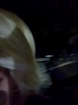 toomuchofafreak online show from 10.04.25