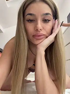 Snapshot of KaseyQuinn_ chatting on 10.29.25 KaseyQuinn online show from 10.29.25