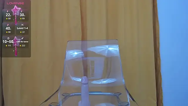 Snapshot of elysiastorm chatting on 10.08.25 elysiastorm online show from 10.08.25