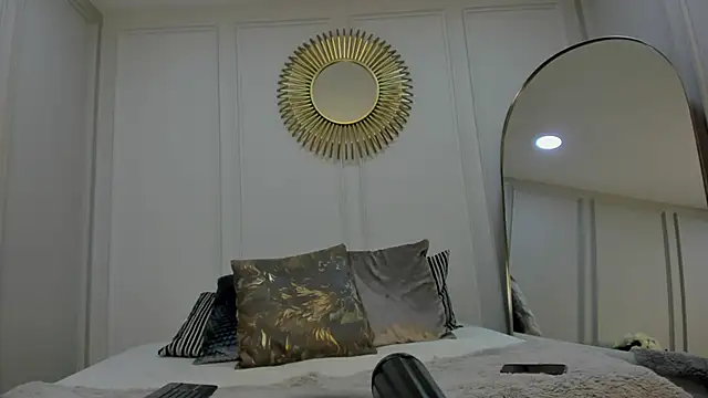 Snapshot of CharlotteBrownn_ chatting on 09.19.25 CharlotteBrownn online show from 09.19.25