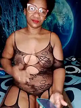 Snapshot of analgetica chatting on 10.26.25 analgetica online show from 10.26.25