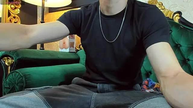 AlessandroKiing online show from 03.31.26