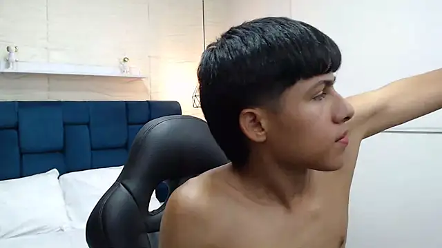 Angel Milleer online show from 09.27.25