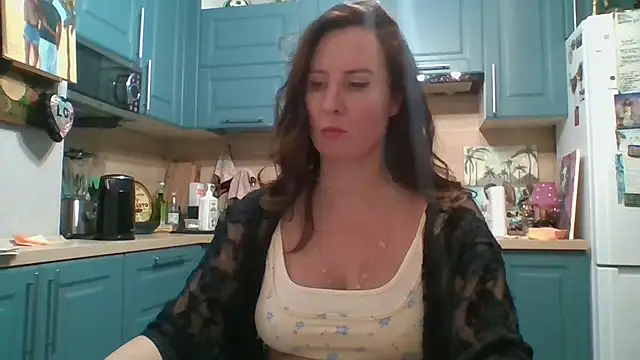 ALICAINWONDERLAND online show from 11.26.25