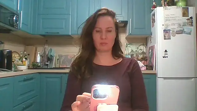 ALICAINWONDERLAND online show from 04.17.26