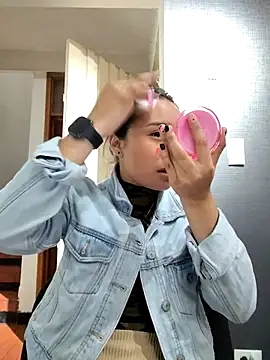 Venus Rivers online show from 09.10.25