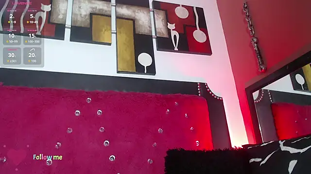 Snapshot of Engeelll chatting on 10.15.25 Engeelll online show from 10.15.25