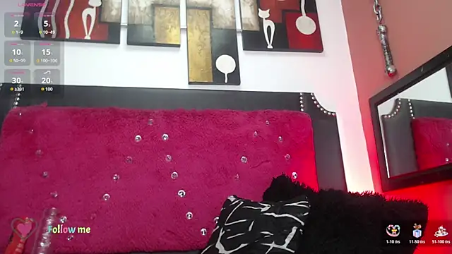 Snapshot of Engeelll chatting on 10.29.25 Engeelll online show from 10.29.25