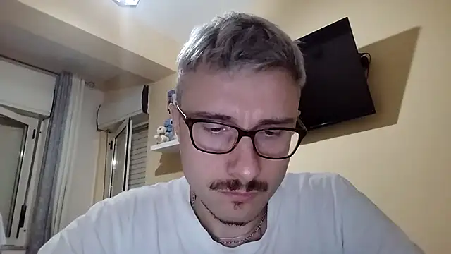 ilovechub112 online show from 09.13.25
