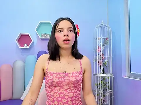 Issa Skinny  online show from 09.21.25