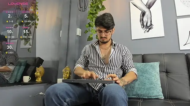 AaronFuentes7 online show from 09.19.25