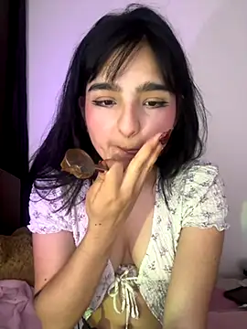 Snapshot of Clementyne30 chatting on 11.06.25 Clementyne30 online show from 11.06.25