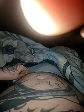 Snapshot of Yahurrme chatting on 01.16.26 Yahurrme online show from 01.16.26