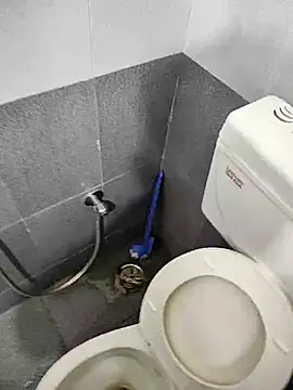 Snapshot of Mr_Batting_Man chatting on 11.13.25 Mr Batting Man online show from 11.13.25