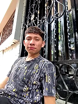 elfernh online show from 10.16.25